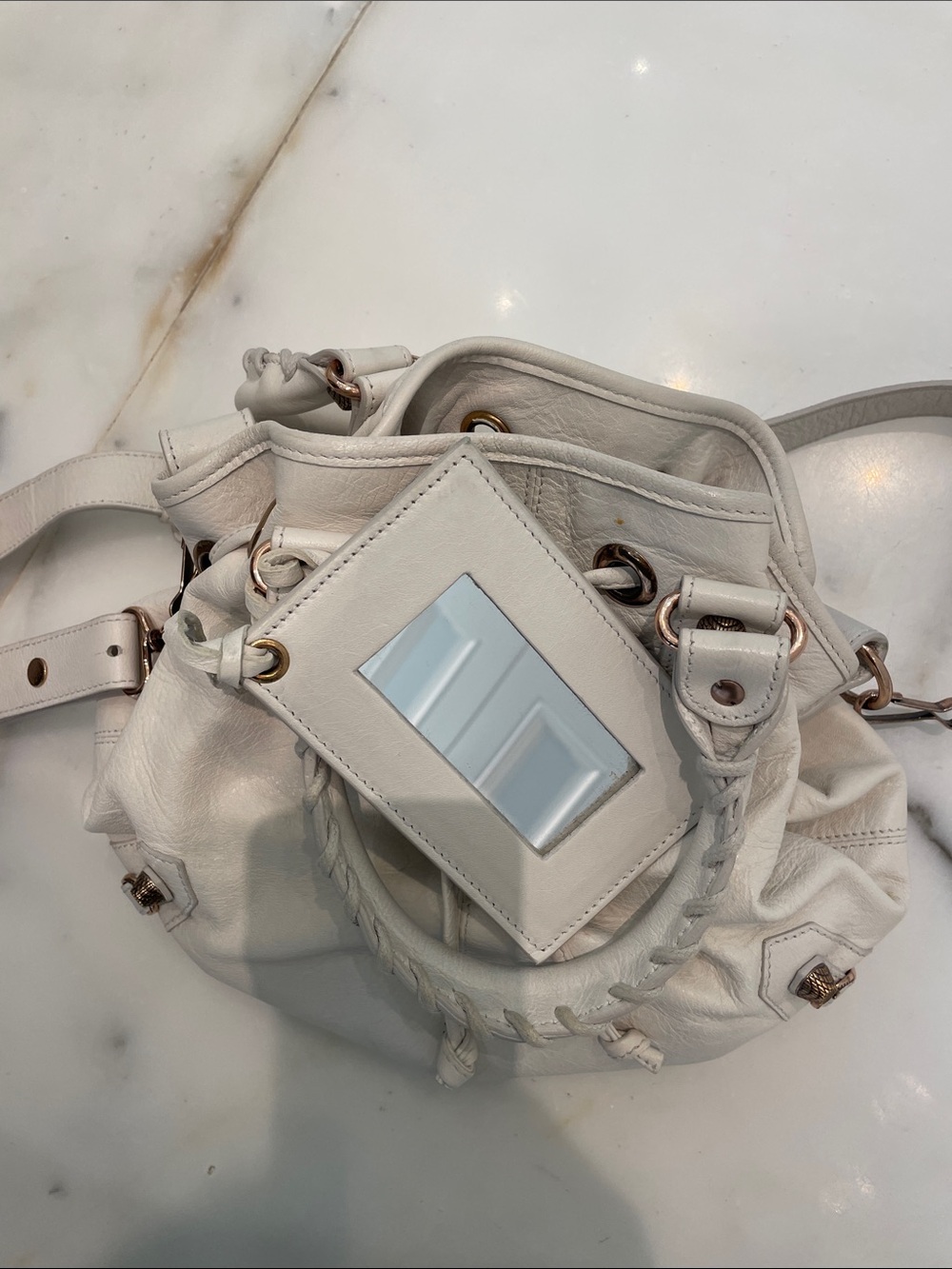 Balenciaga la Cagole White Leather Drawstring Women’s Shoulder Bag - Picture 6 of 9